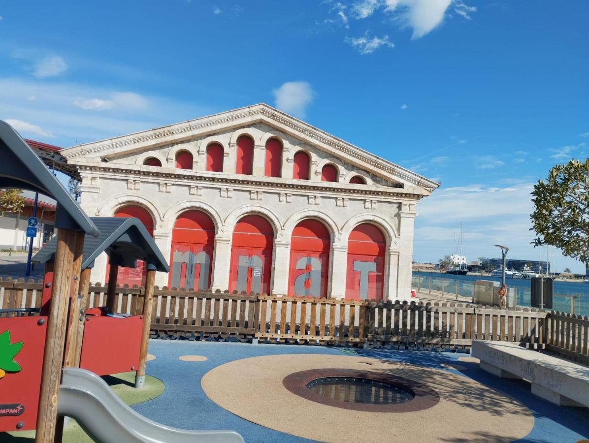 Port 3 Apartman Tarragona Kültér fotó